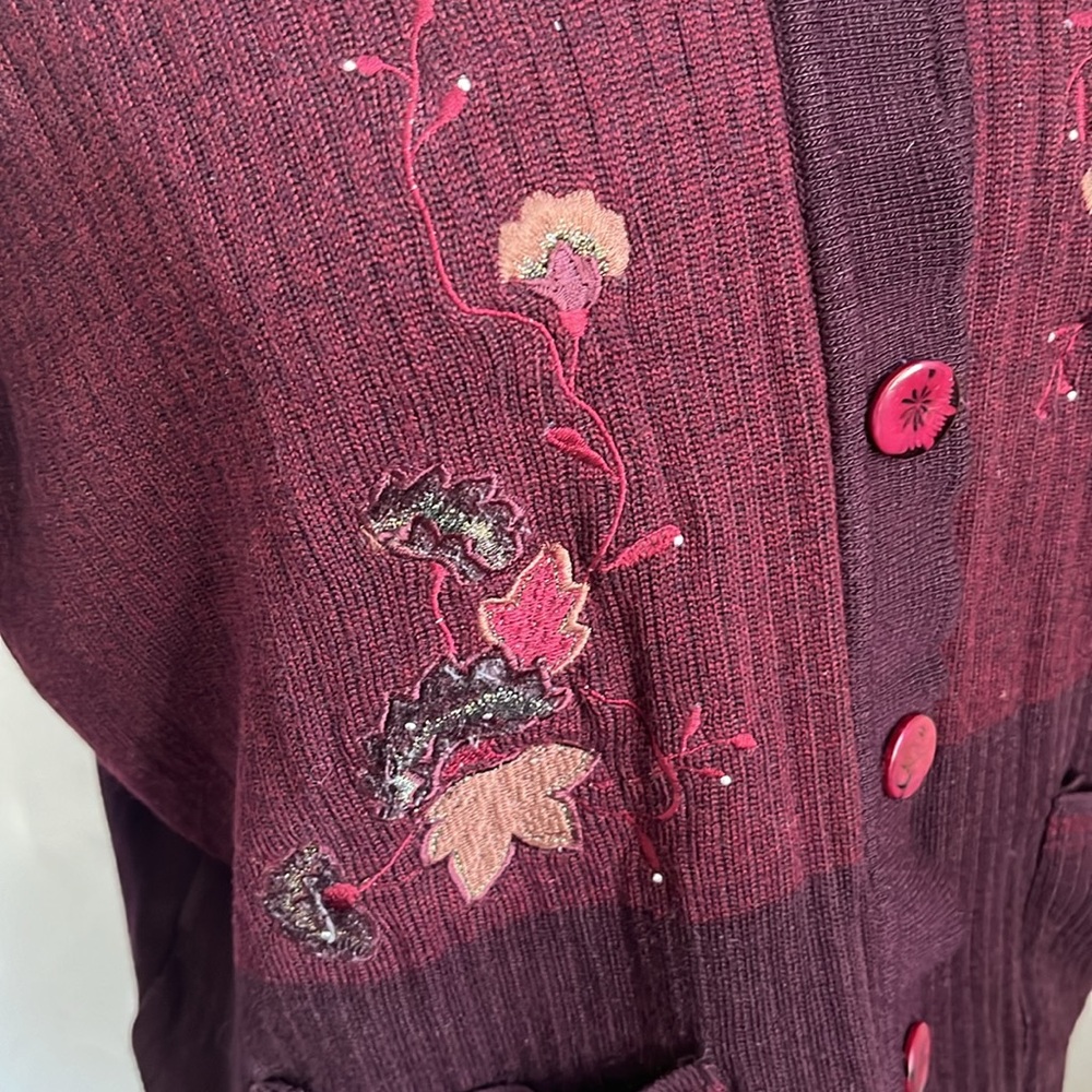 Vintage Burgundy 3/4 sleeve Sweater/Cardigan Button up w/beads & embroidery - Picture 7 of 15